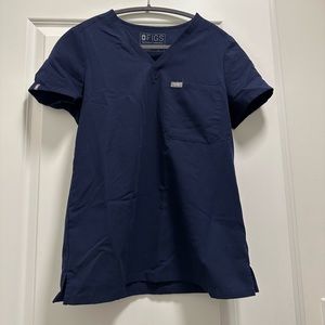 FIGS Catarina in XS and Zamora Joggers in S